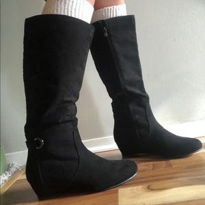 Black Boots